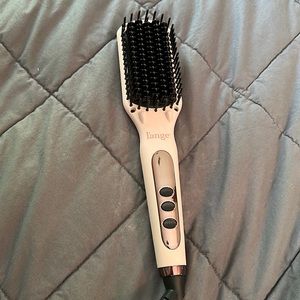 Hot Hair Brush. L'ANGE HAIR Le Vite Hair Straightener Brush